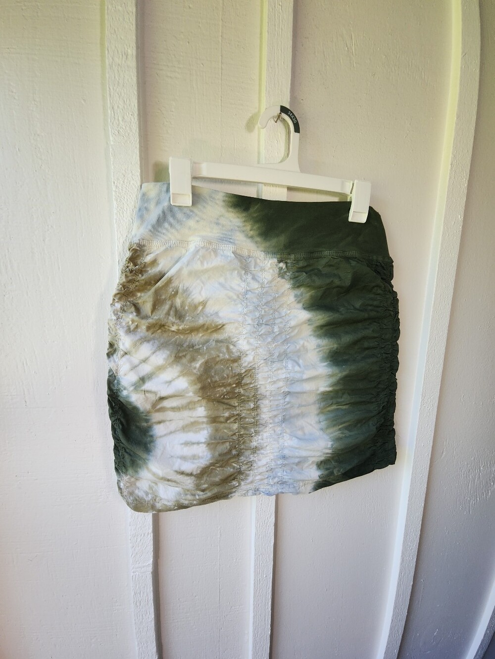 Wearables The Trace Skirt Tie-Dye Olive & White Ruched Mini Skirt Size Medium